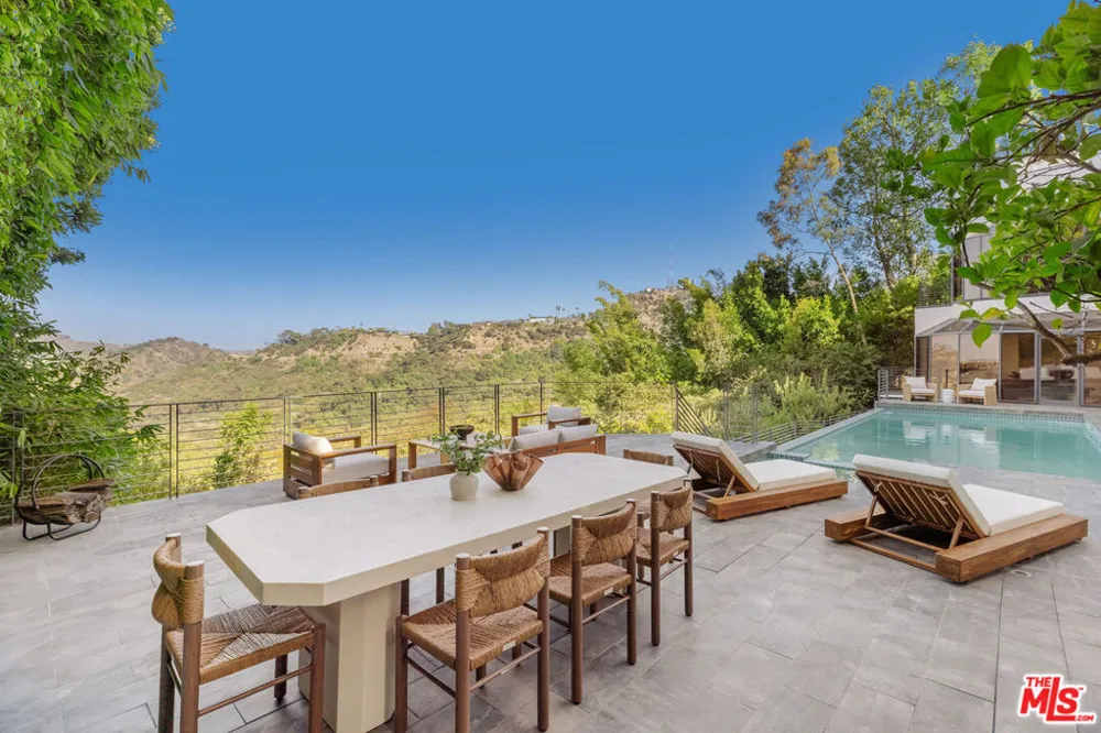 11955 Pinnacle Place Beverly Hills, CA 90210