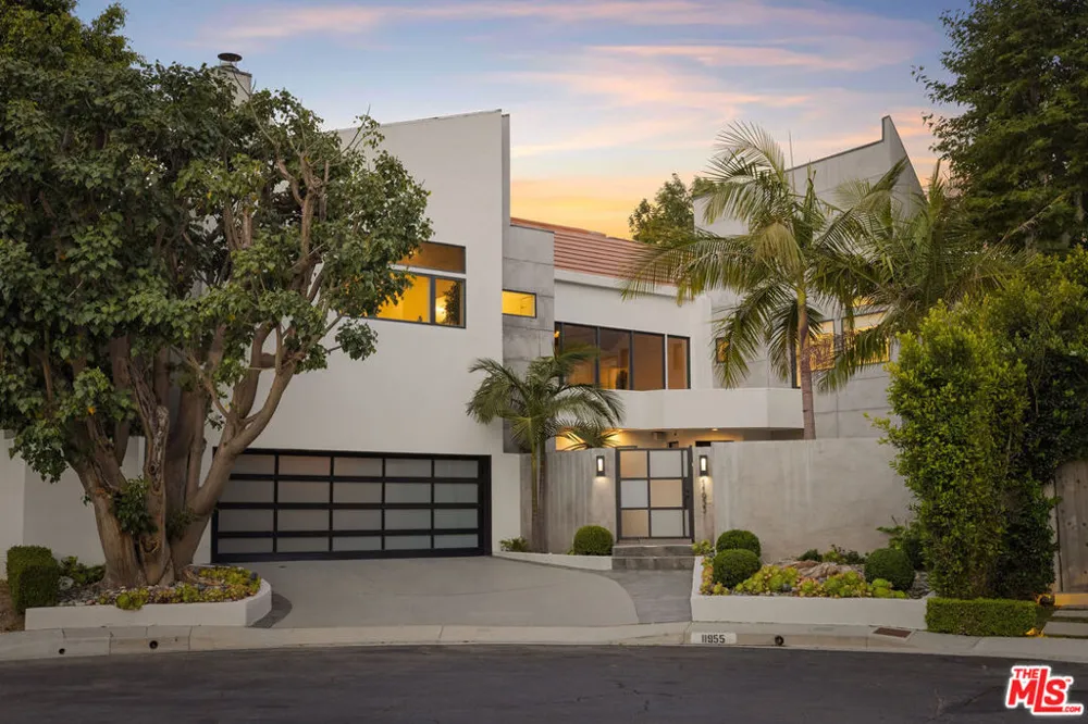 11955 Pinnacle Place Beverly Hills, CA 90210