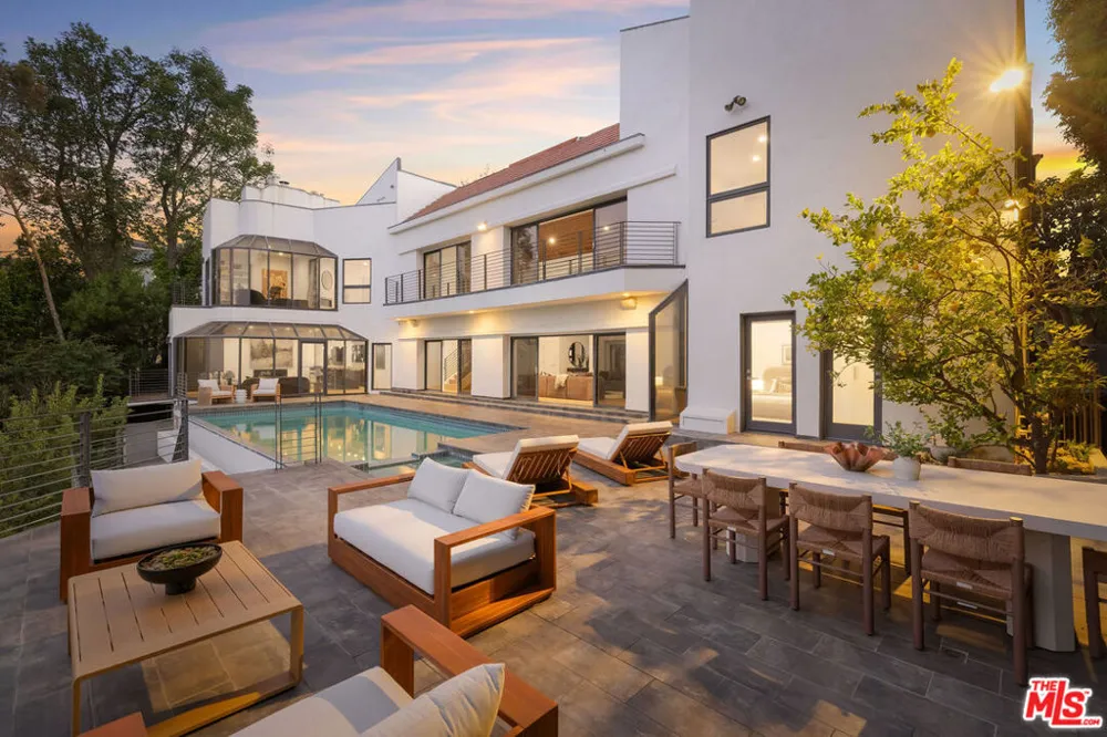 11955 Pinnacle Place Beverly Hills, CA 90210