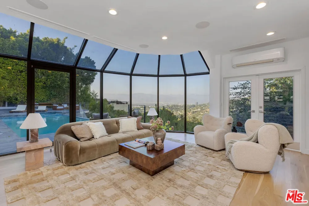 11955 Pinnacle Place Beverly Hills, CA 90210