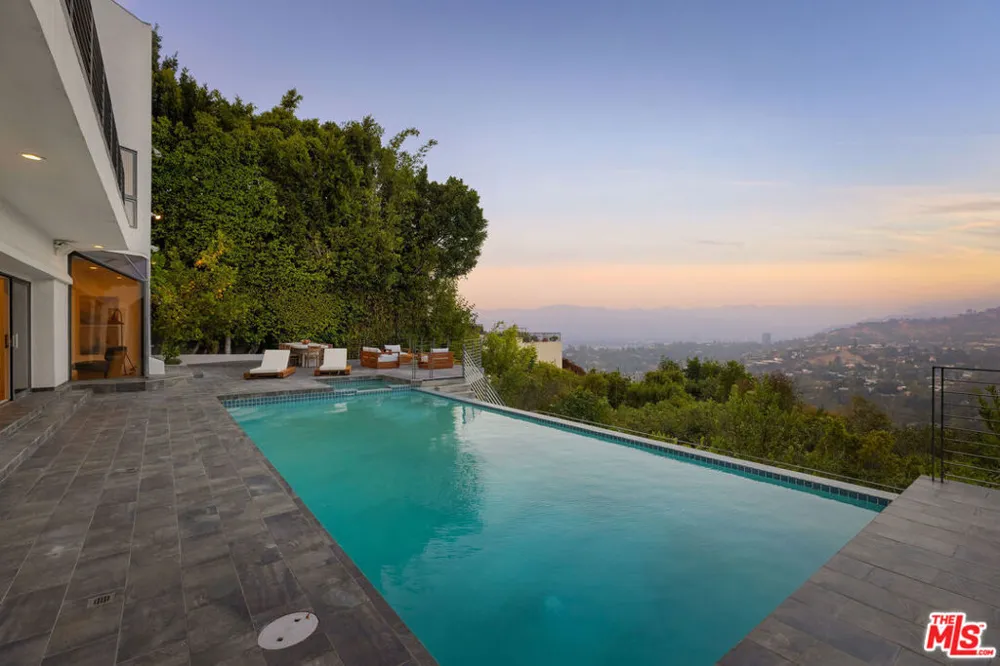 11955 Pinnacle Place Beverly Hills, CA 90210