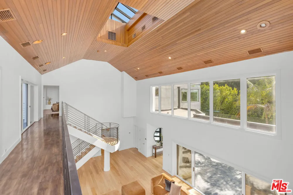 11955 Pinnacle Place Beverly Hills, CA 90210