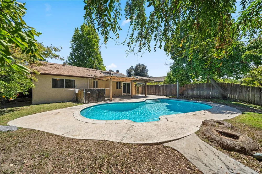 1333 Hunter Redlands, CA 92374