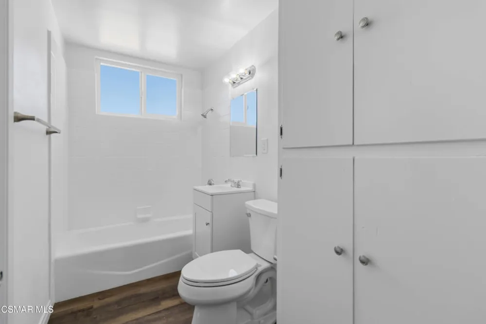 1447 Alexander Street Simi Valley, CA 93065