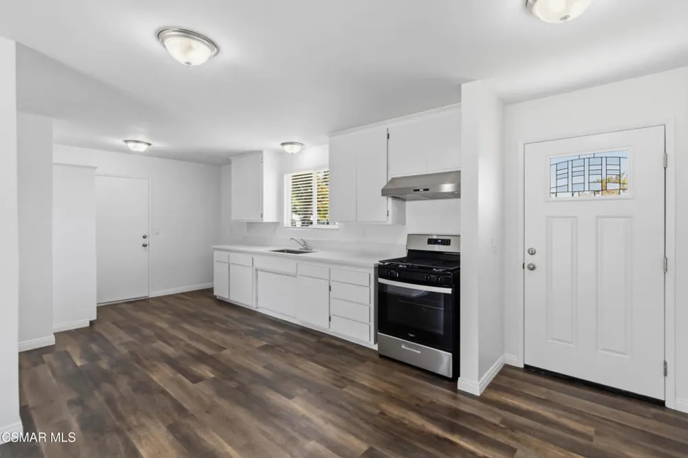 1447 Alexander Street Simi Valley, CA 93065