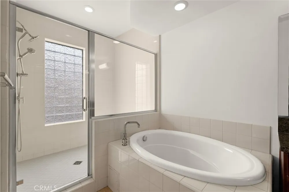 300 E 4th Street #201 Long Beach, CA 90802