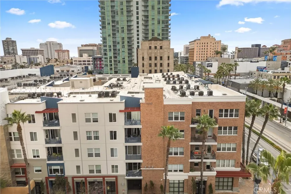 300 E 4th Street #201 Long Beach, CA 90802