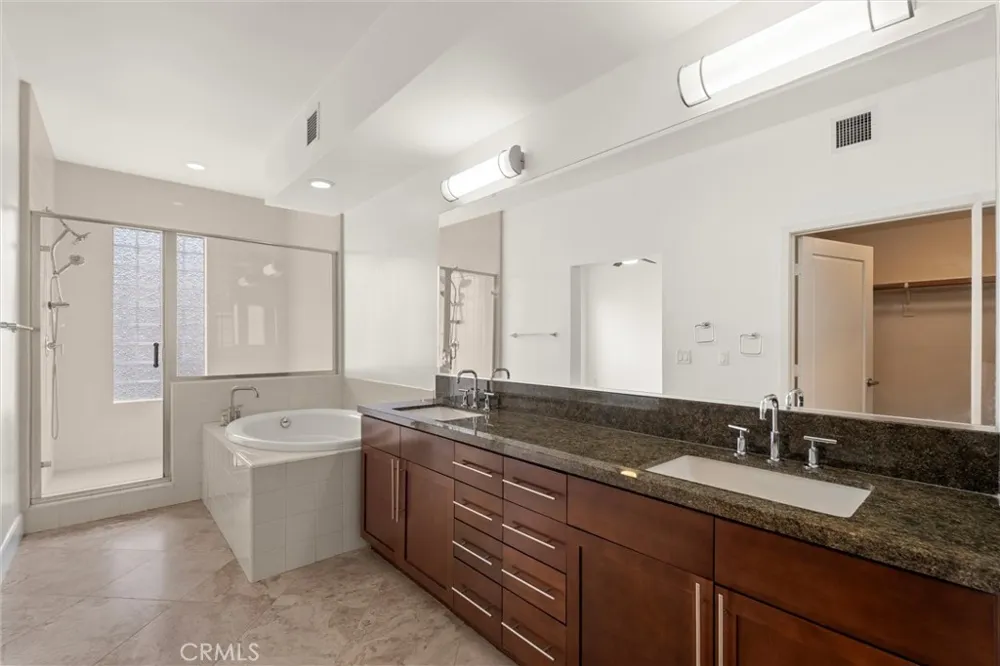 300 E 4th Street #201 Long Beach, CA 90802