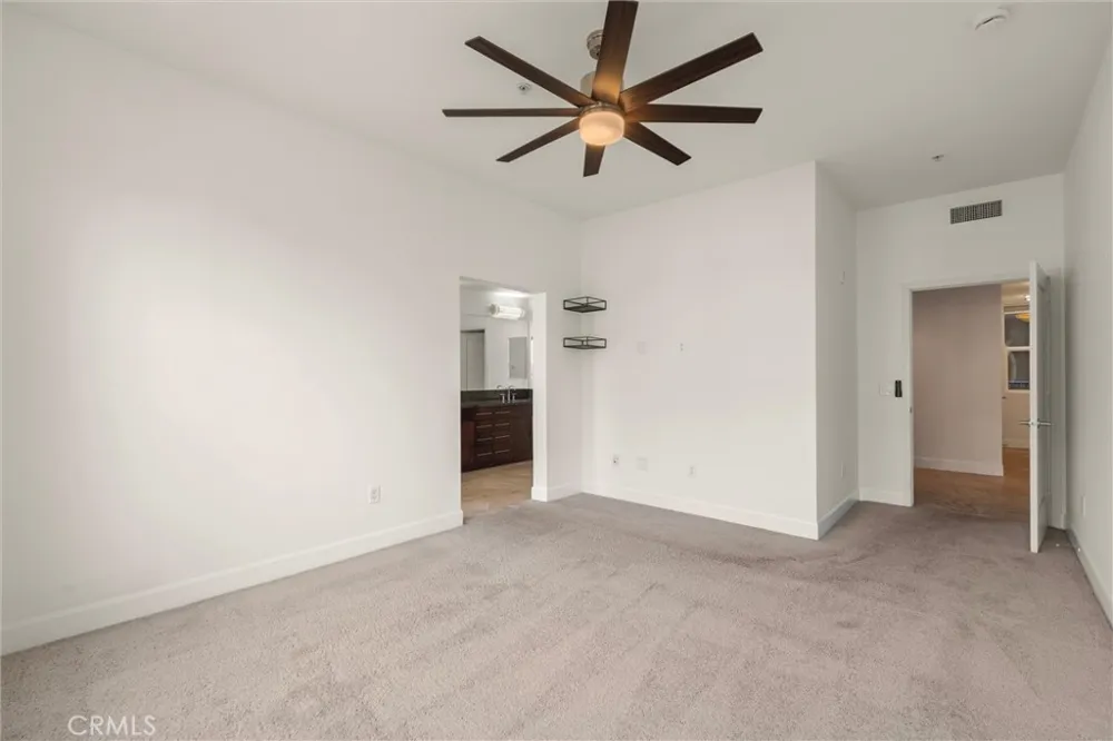 300 E 4th Street #201 Long Beach, CA 90802