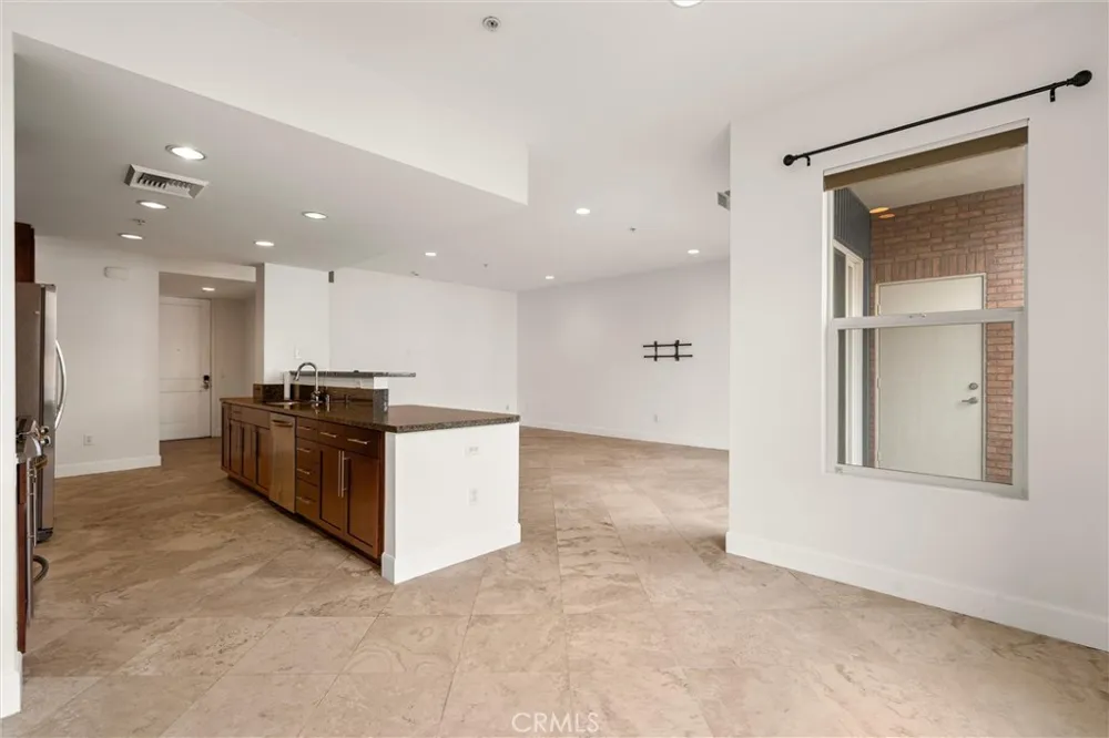 300 E 4th Street #201 Long Beach, CA 90802