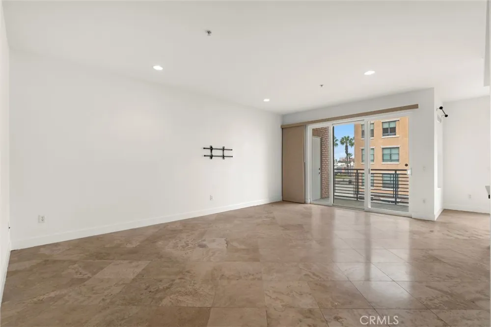 300 E 4th Street #201 Long Beach, CA 90802