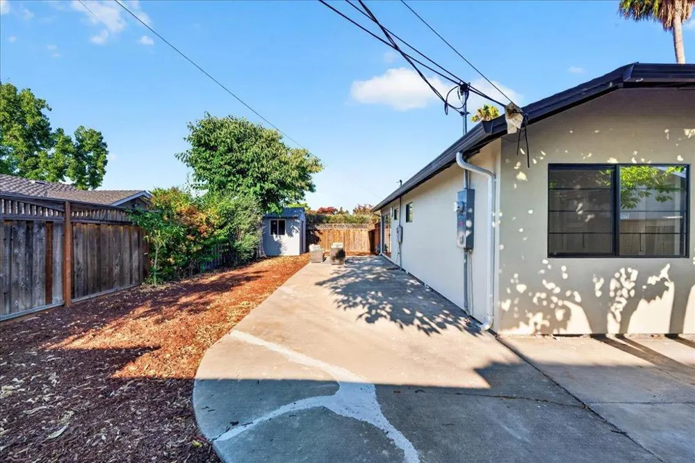 3565 New Jersey Avenue San Jose, CA 95124