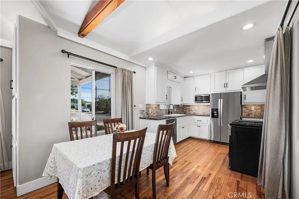 4582 Howard Avenue Los Alamitos, CA 90720