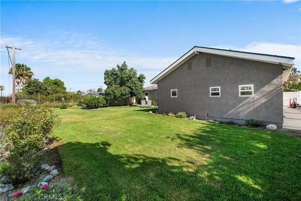 4582 Howard Avenue Los Alamitos, CA 90720