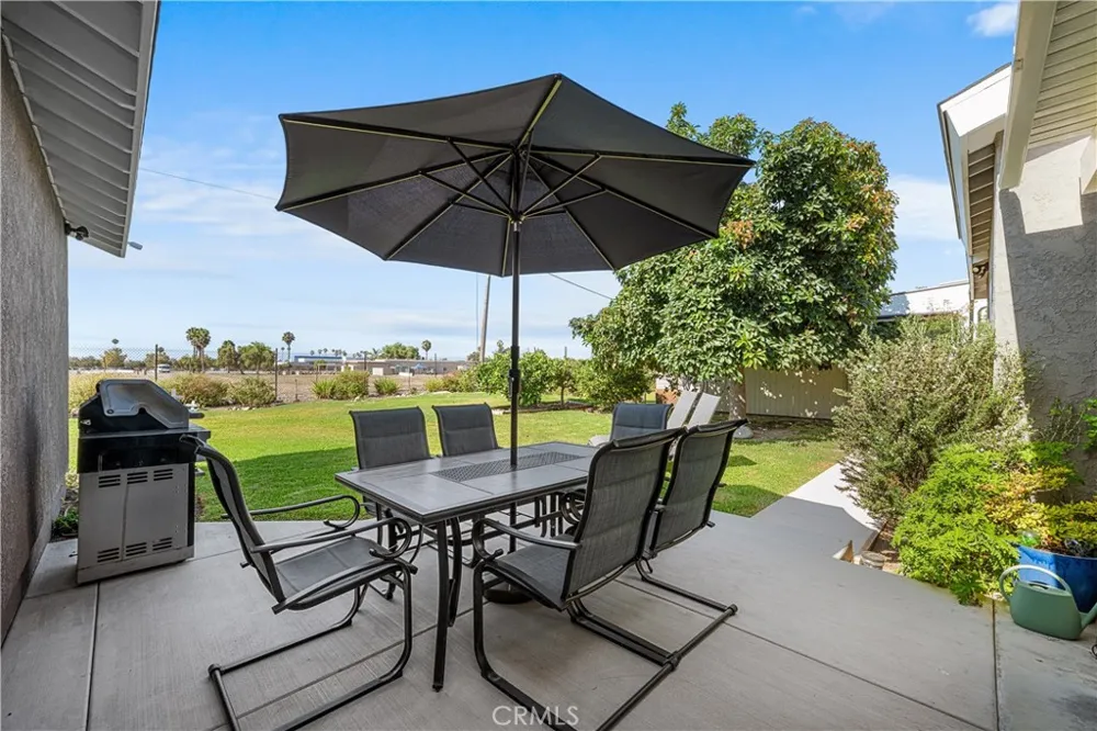 4582 Howard Avenue Los Alamitos, CA 90720