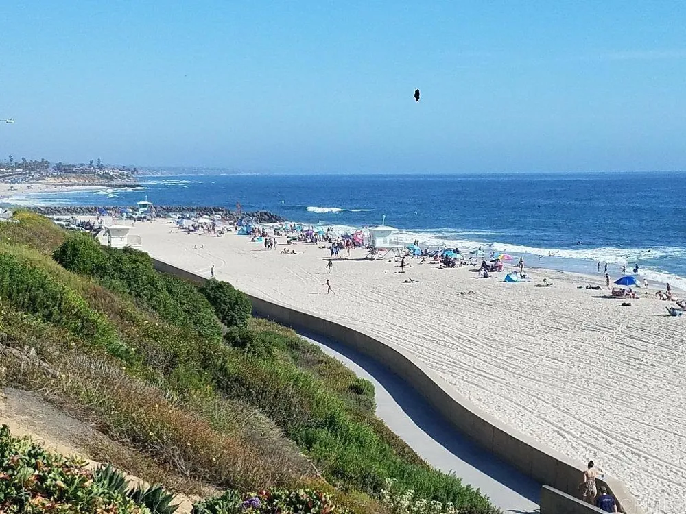 1319 Knowles Avenue Carlsbad, CA 92008