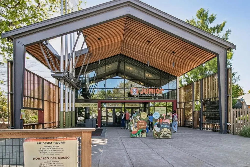 2280 Saint Francis Drive Palo Alto, CA 94303