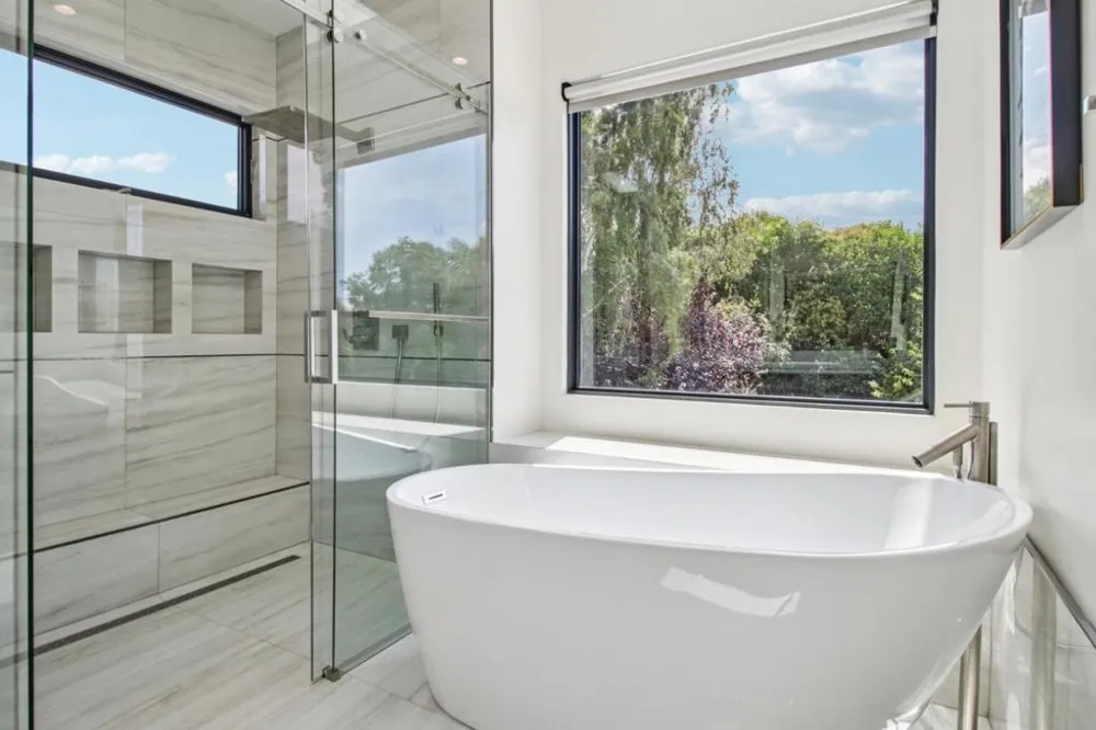 2280 Saint Francis Drive Palo Alto, CA 94303