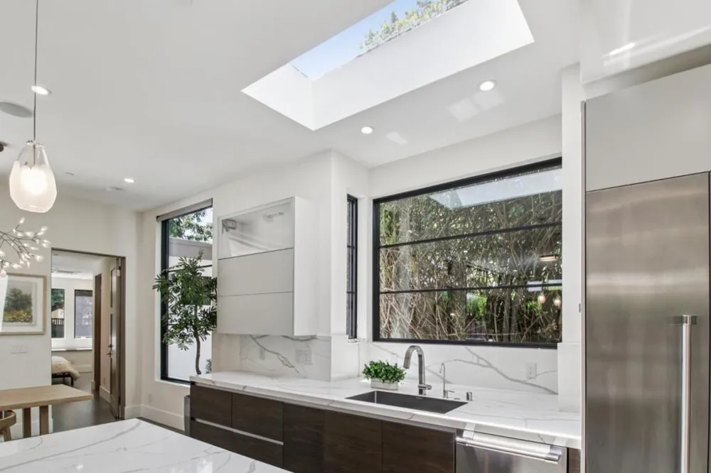2280 Saint Francis Drive Palo Alto, CA 94303