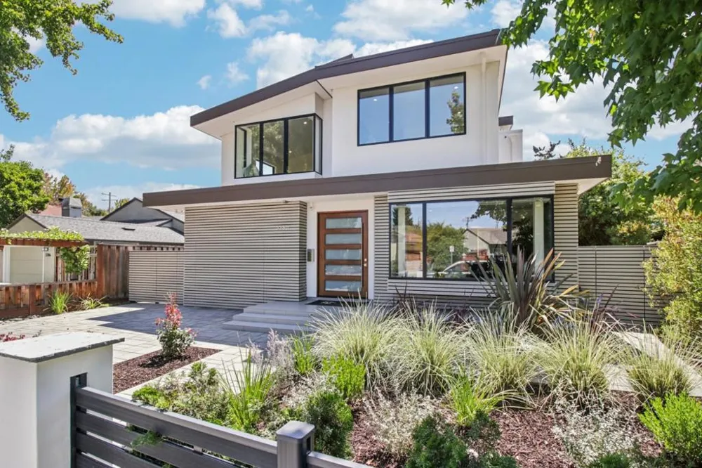 2280 Saint Francis Drive Palo Alto, CA 94303