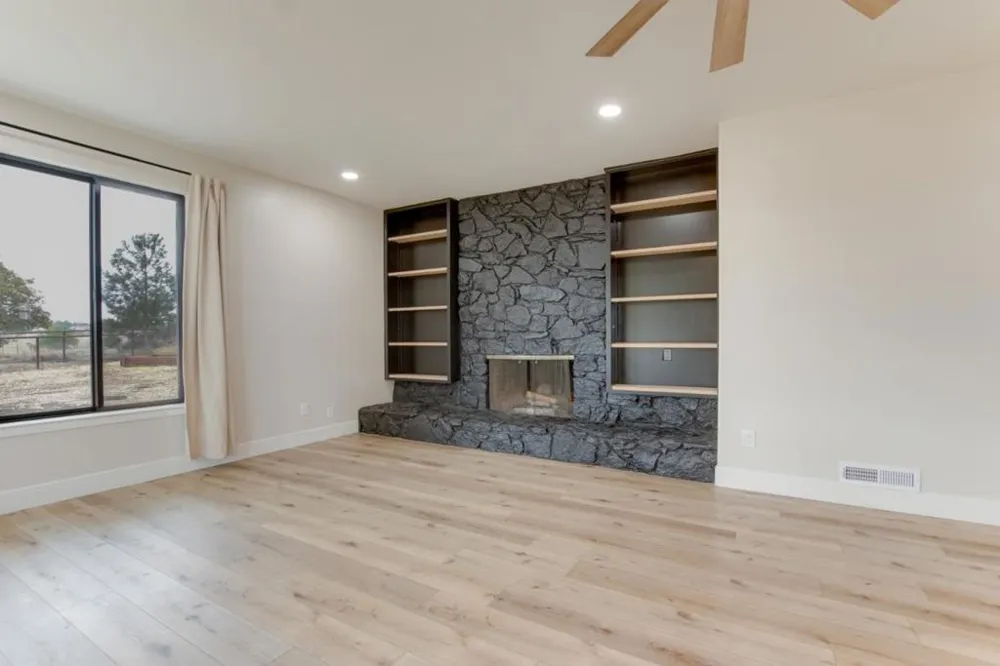 1667 Santa Ana Road Hollister, CA 95023