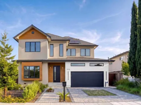 15218 Stratford Drive