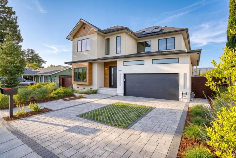 15218 Stratford Drive San Jose, CA 95124