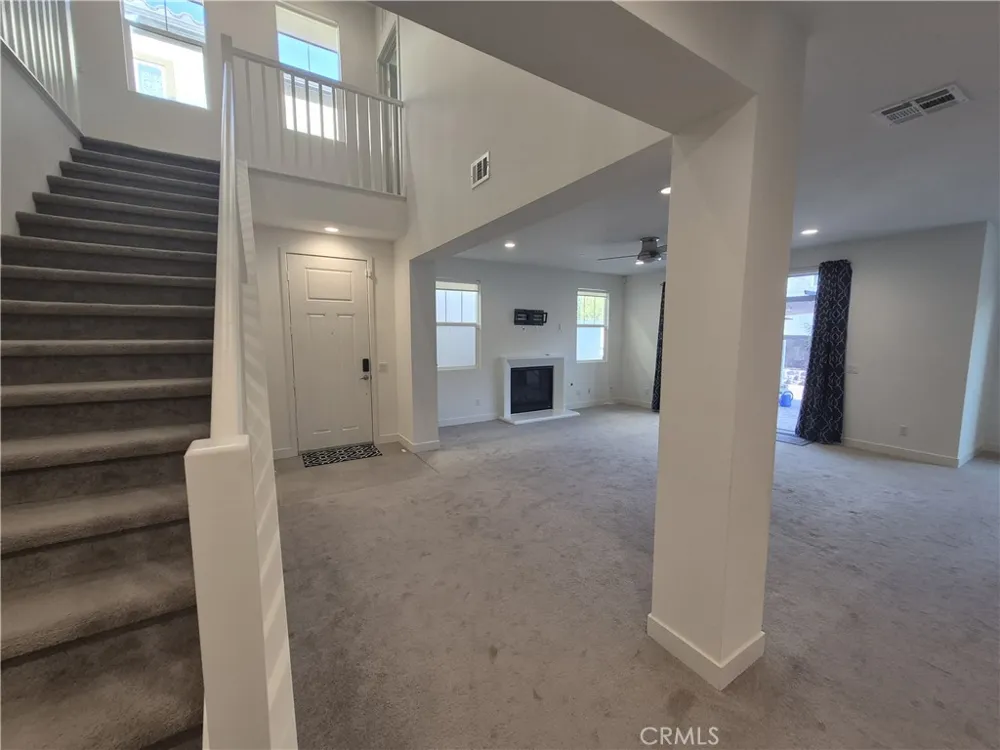 38565 Fairfield heights Murrieta, CA 92563