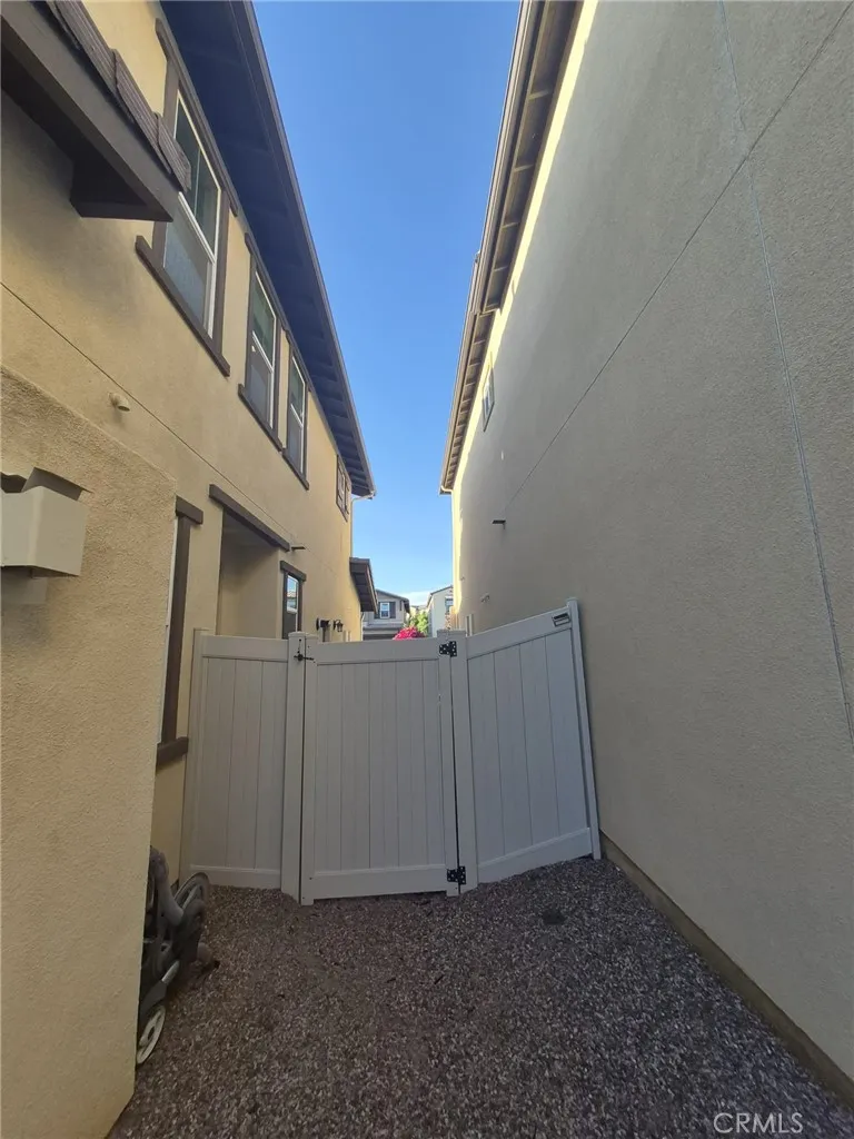 38565 Fairfield heights Murrieta, CA 92563
