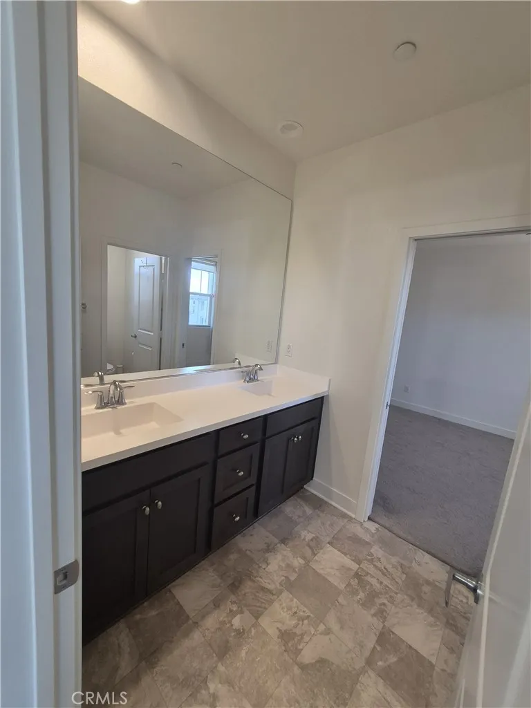 38565 Fairfield heights Murrieta, CA 92563