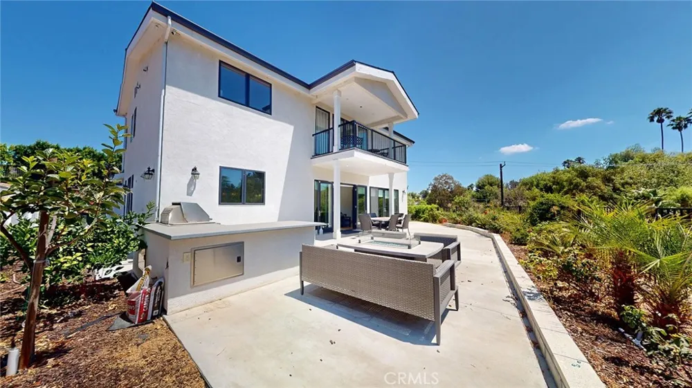 276 Capri Simi Valley, CA 93065