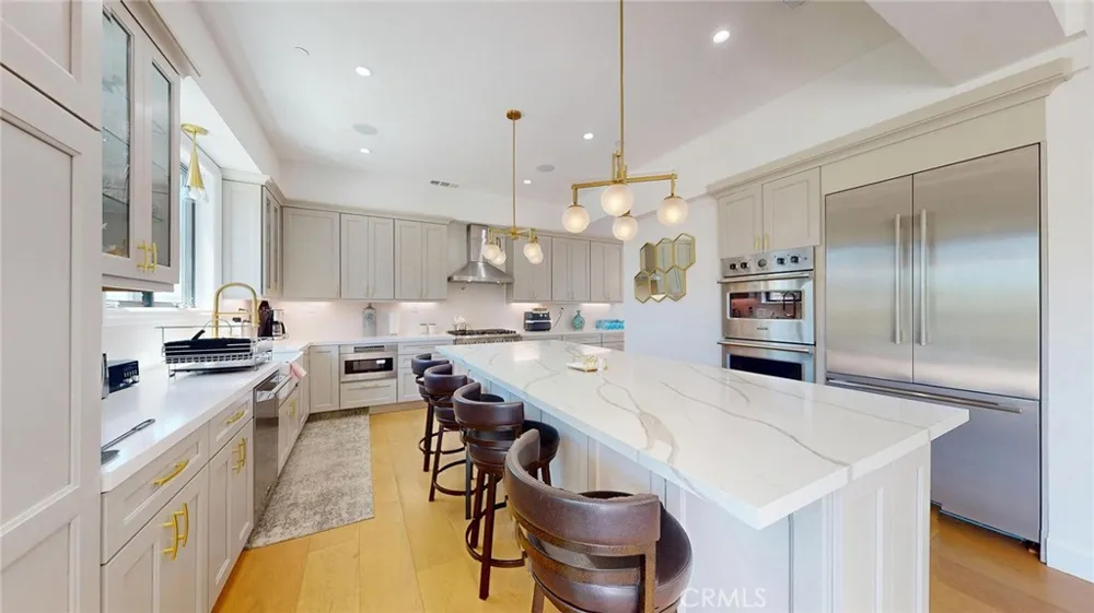 276 Capri Simi Valley, CA 93065