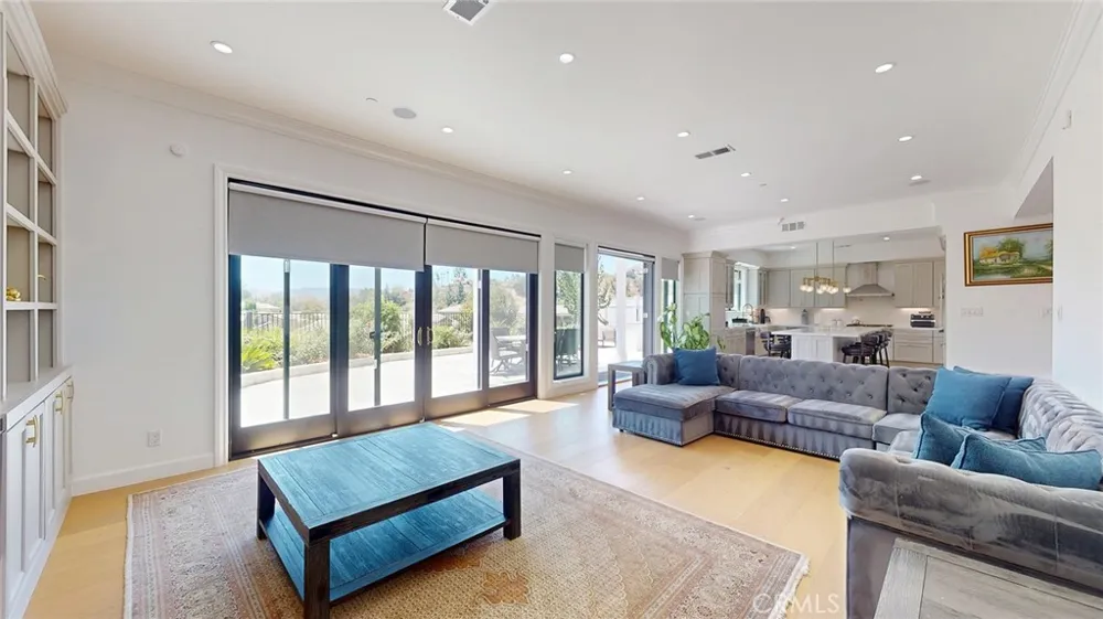276 Capri Simi Valley, CA 93065
