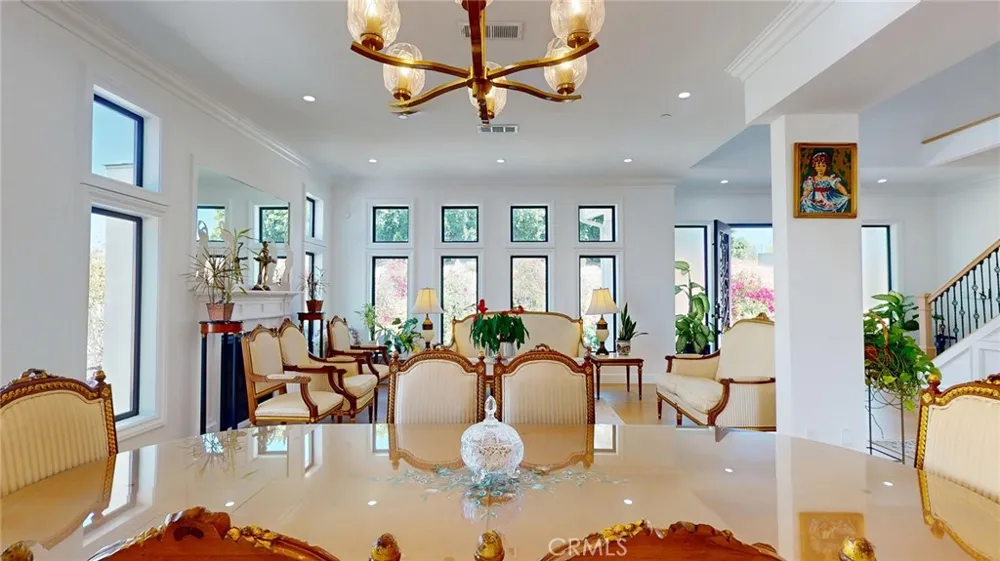 276 Capri Simi Valley, CA 93065