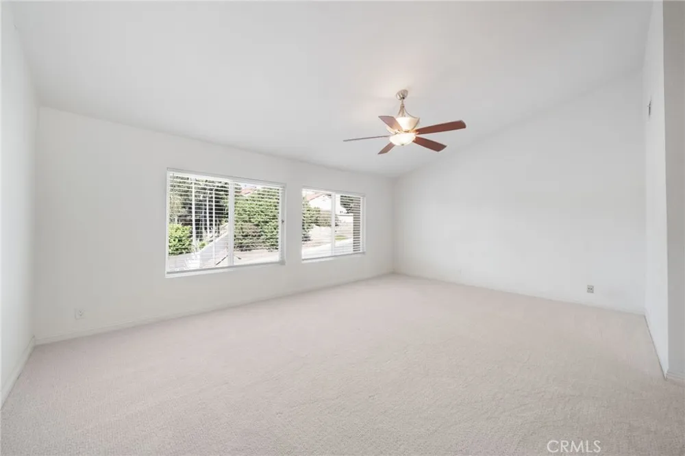 24592 Linda Flora Laguna Hills, CA 92653