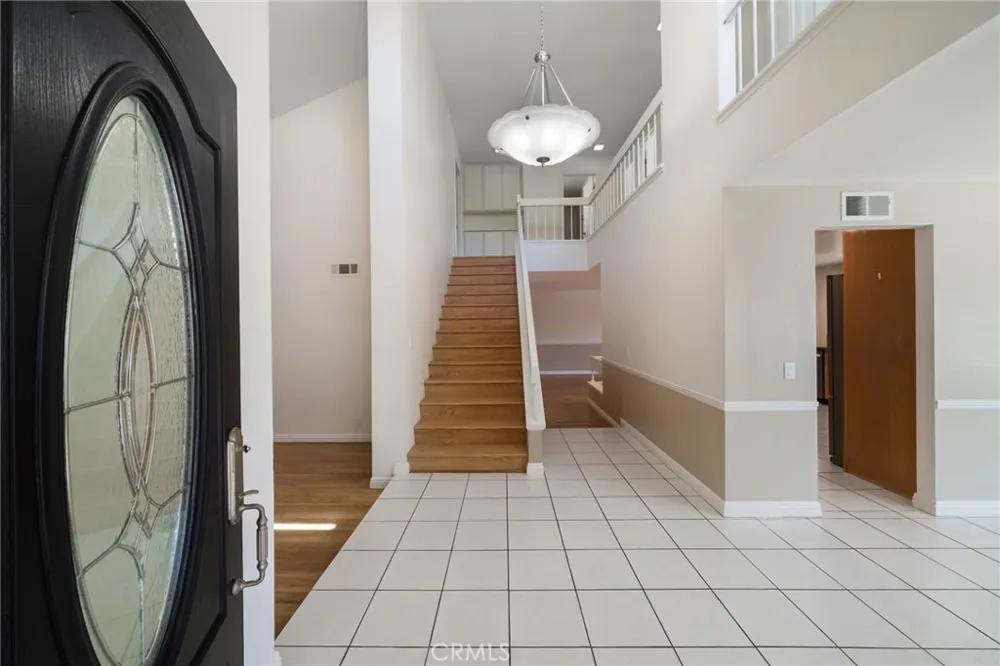 24592 Linda Flora Laguna Hills, CA 92653