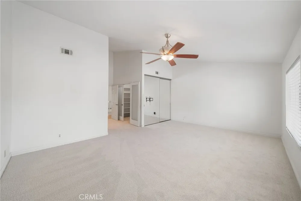 24592 Linda Flora Laguna Hills, CA 92653
