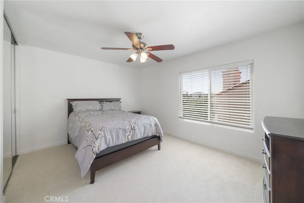 24592 Linda Flora Laguna Hills, CA 92653