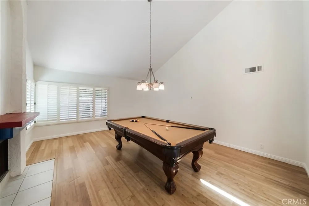 24592 Linda Flora Laguna Hills, CA 92653