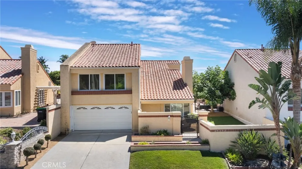 24592 Linda Flora Laguna Hills, CA 92653