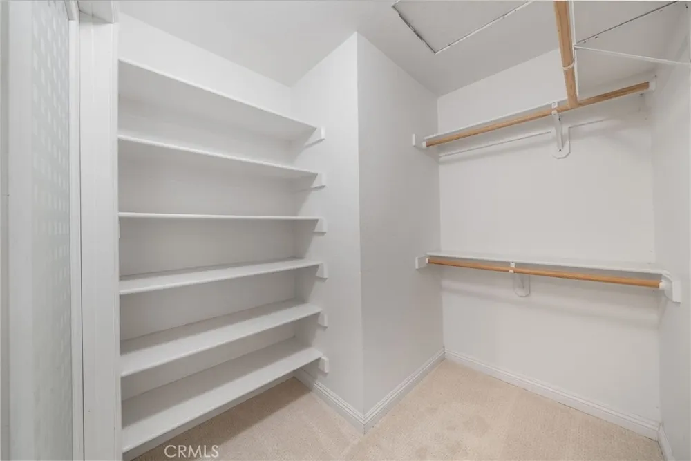 24592 Linda Flora Laguna Hills, CA 92653