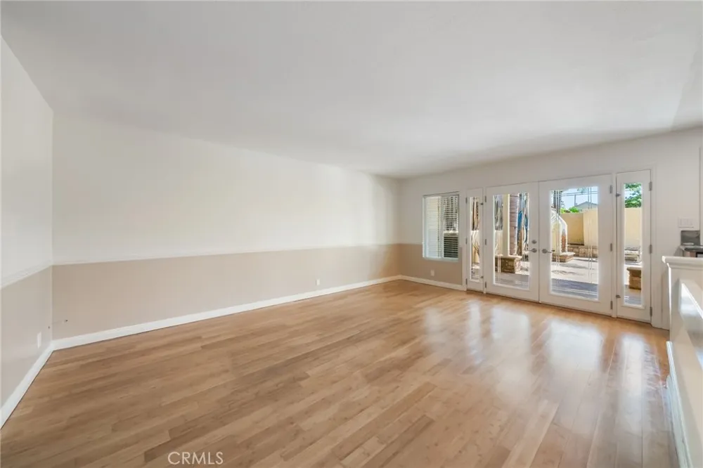 24592 Linda Flora Laguna Hills, CA 92653