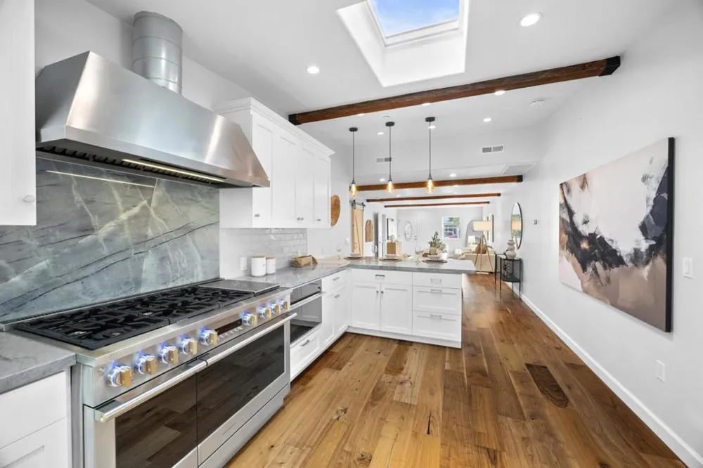 3242 Fair Oaks Avenue Redwood City, CA 94063