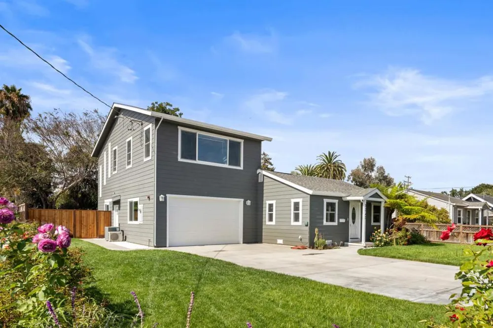 3242 Fair Oaks Avenue Redwood City, CA 94063