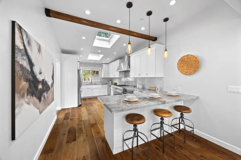 3242 Fair Oaks Avenue Redwood City, CA 94063