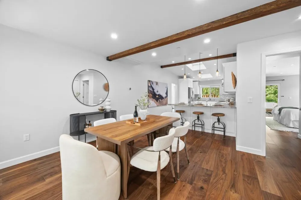 3242 Fair Oaks Avenue Redwood City, CA 94063