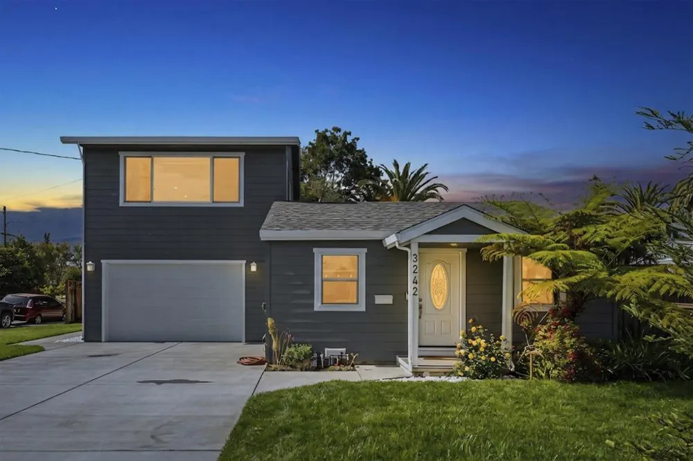 3242 Fair Oaks Avenue Redwood City, CA 94063