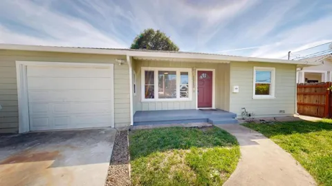 1112 Bay Road