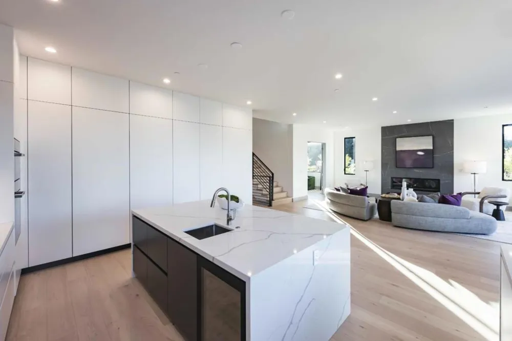 1127 Hillslope Place Los Altos, CA 94024