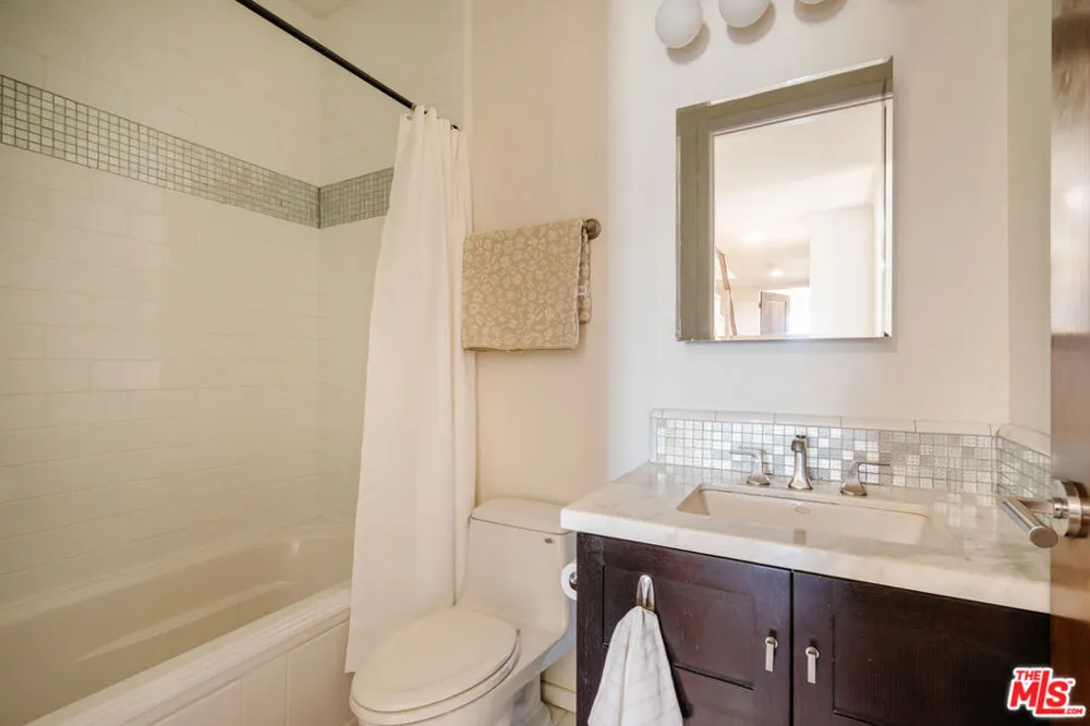 34 Galleon Street Marina del Rey, CA 90292